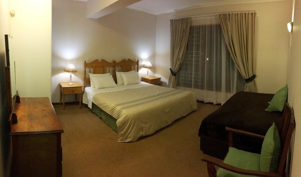 Four Pines Lodge Херманус Экстерьер фото